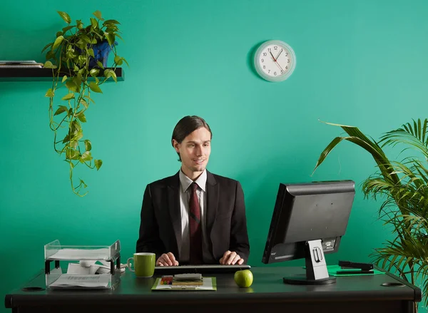 Young Business Man Using Computer Desk Office — Stock Photo, Image