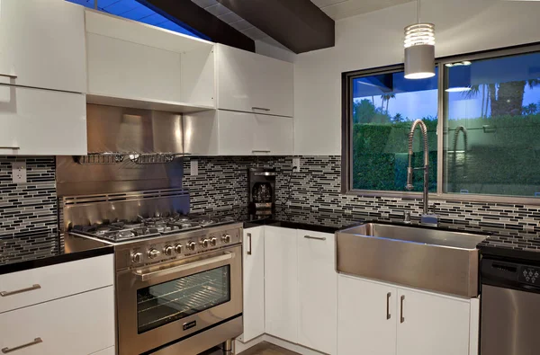 Modern Kitchen Counter Mansion — Stock Photo, Image