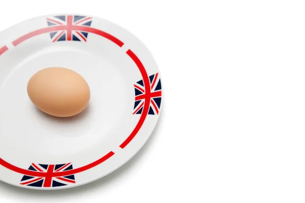 Яйце Тарілці Над Білим Фоном — стокове фото