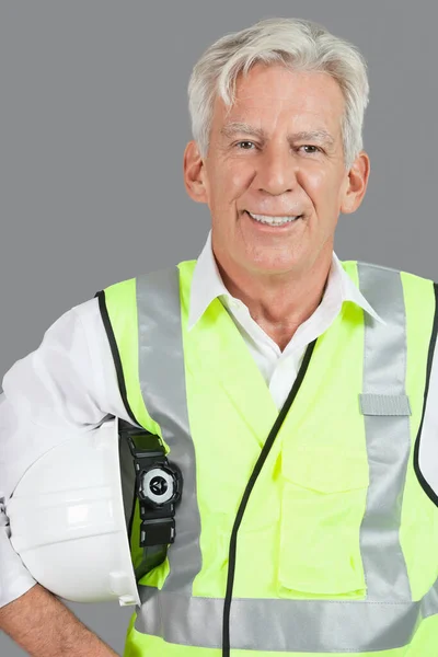 Portrait Travailleur Construction Masculin Confiant Avec Chapeau Dur Sur Fond — Photo
