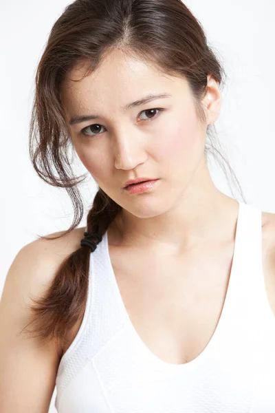 Retrato Hermosa Mujer Asiática Camiseta Blanca Sobre Fondo Blanco —  Fotos de Stock