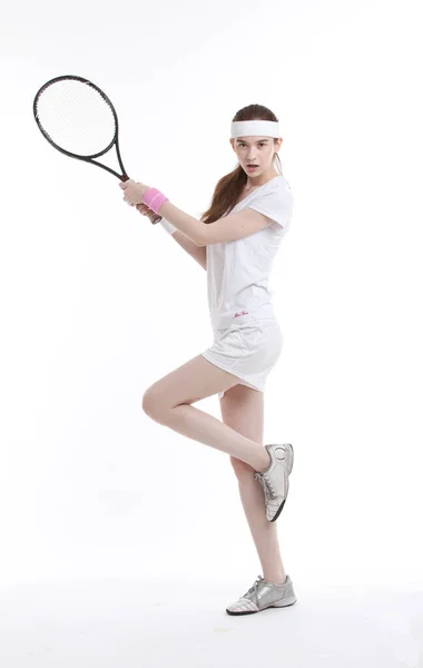 Retrato Una Joven Mujer Caucásica Con Raqueta Tenis Sobre Fondo — Foto de Stock