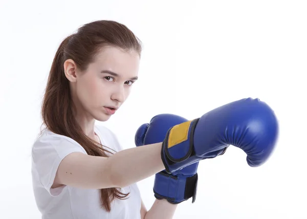 Ritratto Giovane Donna Caucasica Con Guanti Boxe Sfondo Bianco — Foto Stock