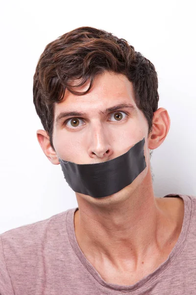 Porträt Eines Jungen Mannes Mit Klebeband Über Dem Mund Der — Stockfoto