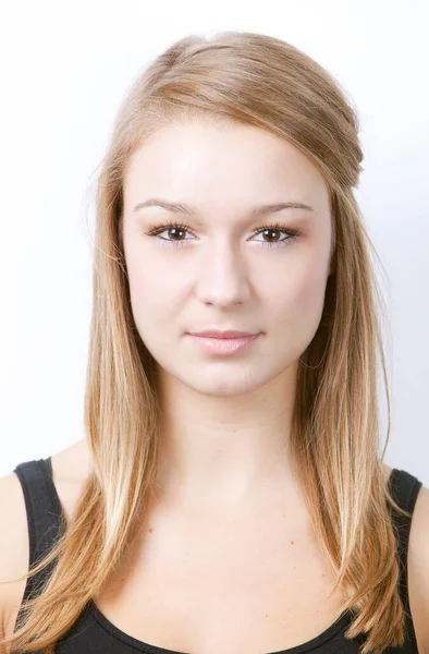 Portret Van Mooie Jonge Vrouw Tegen Witte Achtergrond — Stockfoto