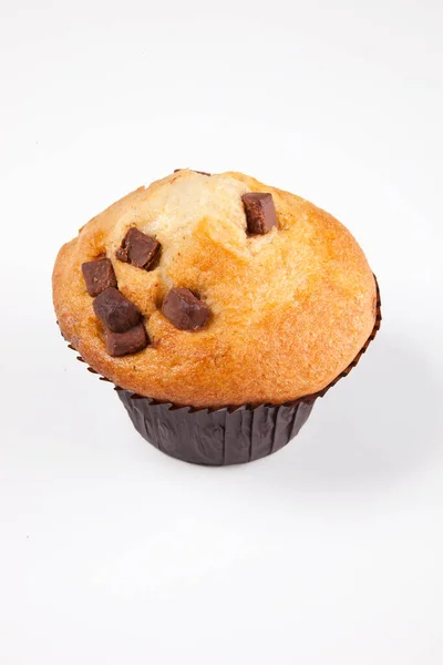 Frisch Gebackener Muffin Auf Weißem Hintergrund — Stockfoto