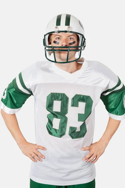 Retrato Joven Confiado Con Uniforme Fútbol Sobre Fondo Gris — Foto de Stock