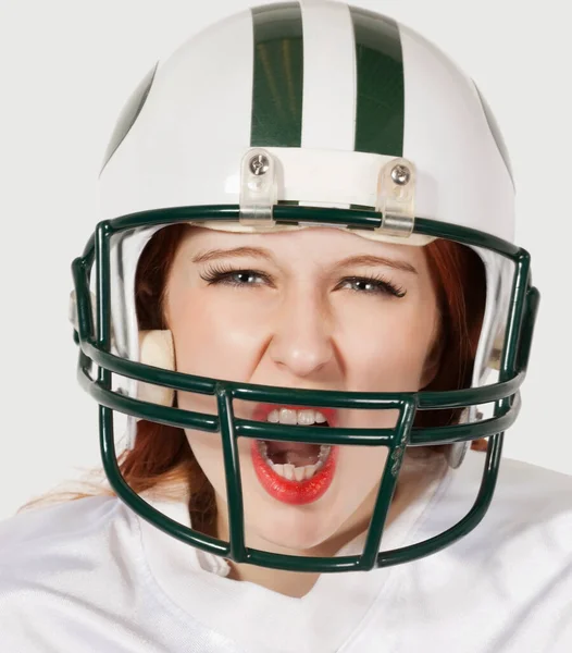 Retrato Mujer Joven Uniforme Fútbol Gritando Sobre Fondo Gris — Foto de Stock