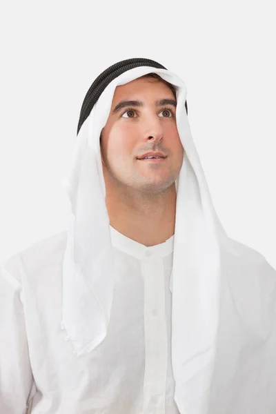 Arabo Uomo Affari Guardando Lontano Contro Sfondo Bianco — Foto Stock