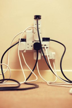 Aşırı yüklenmiş çoklu uzantı eklentileri