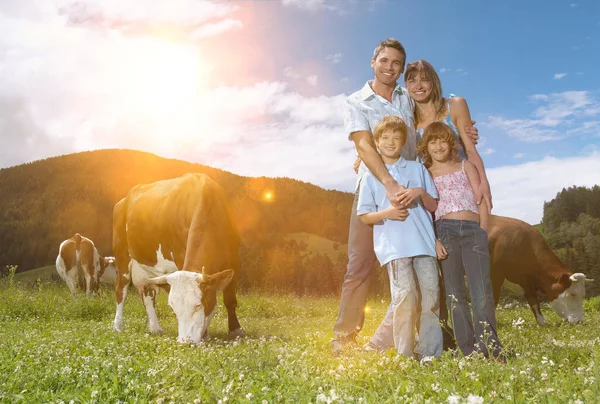 Jordbruksfamilj Landsbygden — Stockfoto