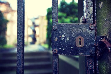 Antika kapı ve kilit