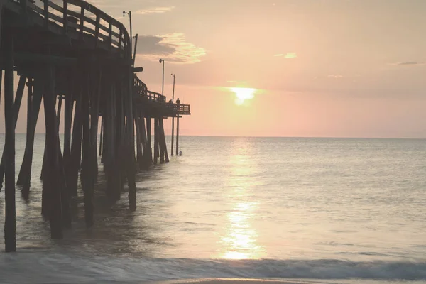 Vista Pôr Sol Sobre Mar Com Cais — Fotografia de Stock