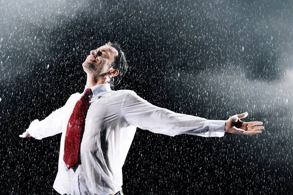 Biznesmen Złapany Ulewny Deszcz — Zdjęcie stockowe