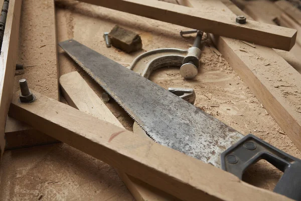Carpenter Saw Clamp Wood Shavings — стоковое фото