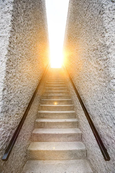 Licht Ende Der Treppe Nahaufnahme — Stockfoto