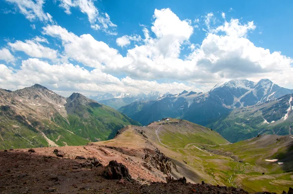 Majestosas Montanhas Cáucaso Julho — Fotografia de Stock