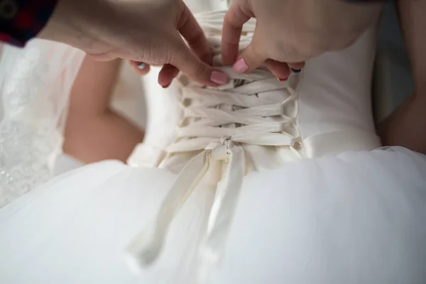 Casamento Noiva Usava Vestido Branco Agora Ela Está Atada Com — Fotografia de Stock