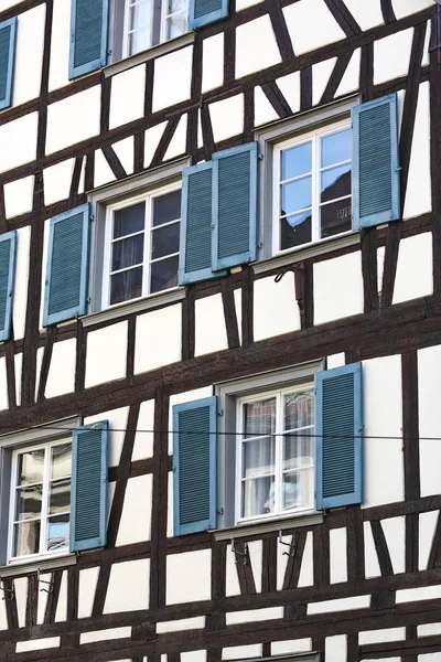 Fachwerkhaus Ravensburgは多くの歴史的観光スポットがあるドイツの都市です ストック写真