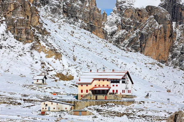 Dolomites Olduğunu Bir Dağ Talya — Stok fotoğraf