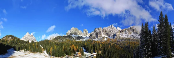 Доломітові Альпи Гірський Хребет Італії — стокове фото