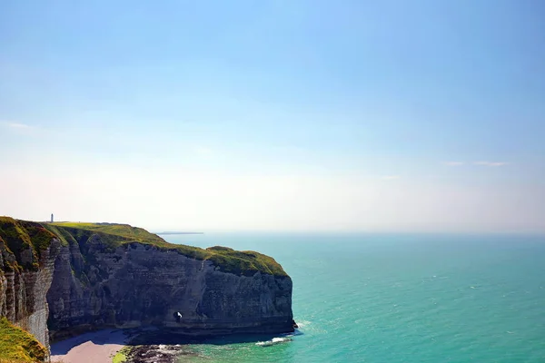 Etretat på Frankrikes kust med underbara landskap — Stockfoto