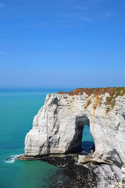 Etretat na pobřeží Francie s nádhernou krajinou — Stock fotografie