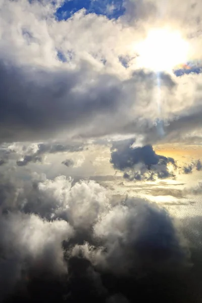 Siège fenêtre, un vol au coucher du soleil — Photo