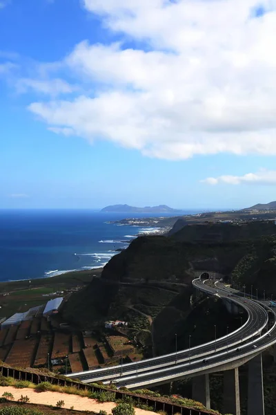 Gran Canaria ha una rete stradale ben sviluppata — Foto Stock