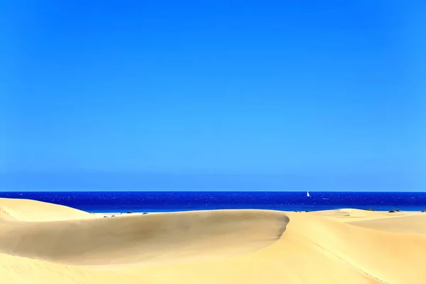Playa del Ingles on gran canaria — Stockfoto