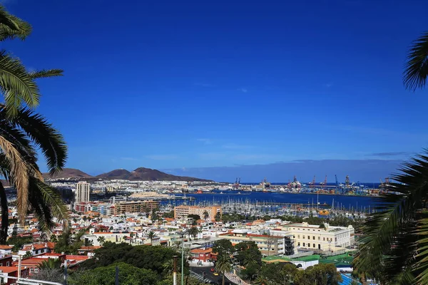 Las Palmas vista para a cidade Fotos De Bancos De Imagens