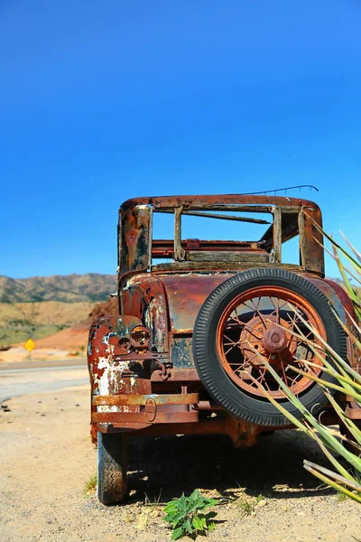 Route 66 in Arizona Arizonaroute 66 / Usa - 04 29 2013: Oldtimer — Foto Stock