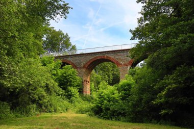 Eichelberg'de viyadük eski bir demiryolu köprüsü