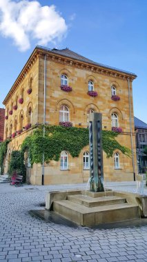 Wassertr dingen Bavyera şehrinde bir şehirdir.