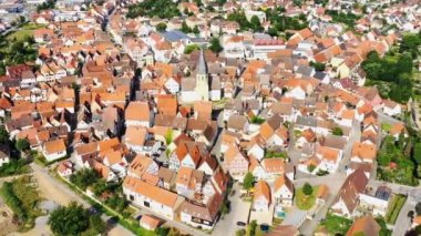 Eppingen Almanya'da birçok yarı ahşap evleri ile bir şehir