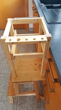 Küçük çocuklar için öğrenme kulesi