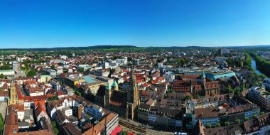 Luftbild von Heilbronn, Heilbronn şehrinin bir görüntüsü.