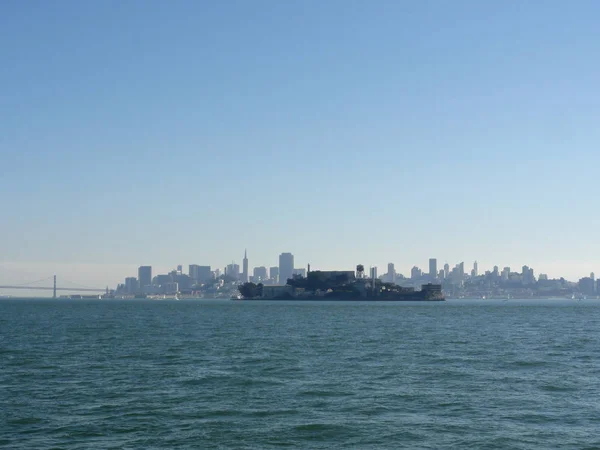 Insel Alcatraz Und San Francisco Einem Schönen Tag Der Bucht — Stockfoto