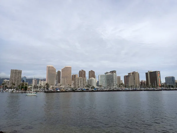 Honolulu Février 2018 Bateau Navigue Par Ala Wai Boat Harbor — Photo