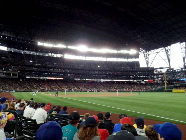 Seattle Juni 2016 Fans Sehen Baseballspiel Zwischen Seemännern Und Louis — Stockfoto