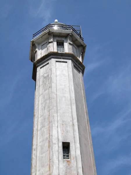 Alcatraz Adası Nda Açık Bir Günde Eski Deniz Feneri — Stok fotoğraf