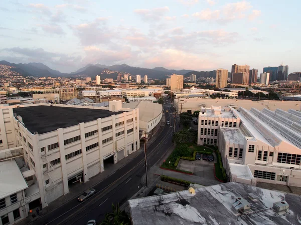 Honolulu Januari 2016 Flygfoto Över Gatan Med Bilar Iwilei Byggnader — Stockfoto