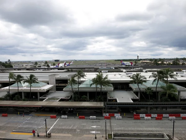 Honolulu Oktober 2015 Luchtfoto Van Vliegtuigen Terminal Wegen Die Leiden — Stockfoto