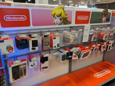Honolulu - 7 Mart 2018: Nintendo ikonik karakterleri bağlantı içeren donanım ve, Prenses Toadstool en iyi satın almak stok içinde. 