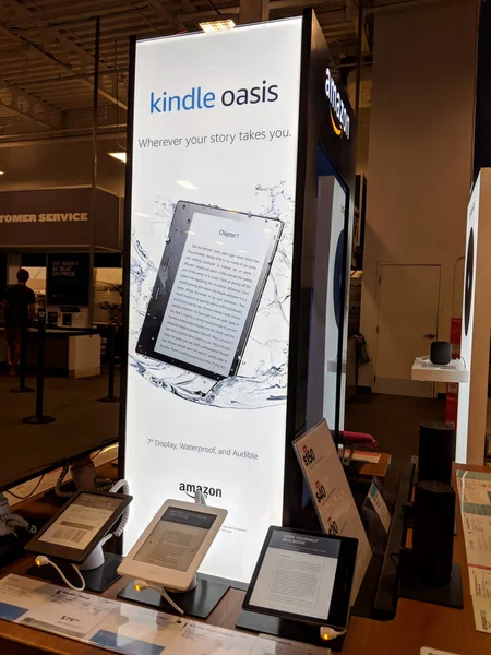 Χονολουλού Μαΐου 2018 Amazon Kindle Όαση Στην Επίδειξη Στο Κατάστημα — Φωτογραφία Αρχείου