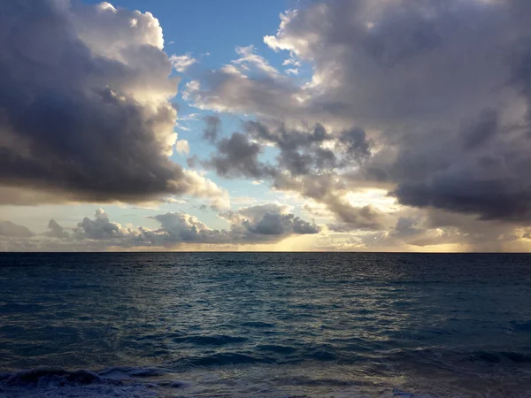 Mělkou Vlnitou Oceán Vody Waimanalo Zálivu Při Pohledu Tichého Oceánu — Stock fotografie