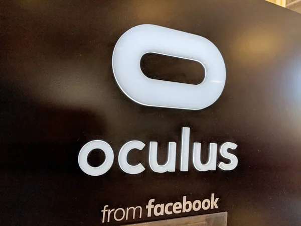 Honolulu 2018 Május Oculus Facebook Képernyő Honolulu Best Buy Store — Stock Fotó