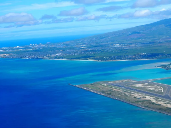 Honolulu International Airport Coral Kifutópálya Város Látta Levegő Környező Víz — Stock Fotó