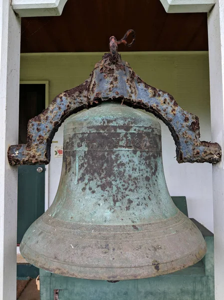 Historic Bell The Mission Hall at Waioli Huiia Church — Stock Photo, Image