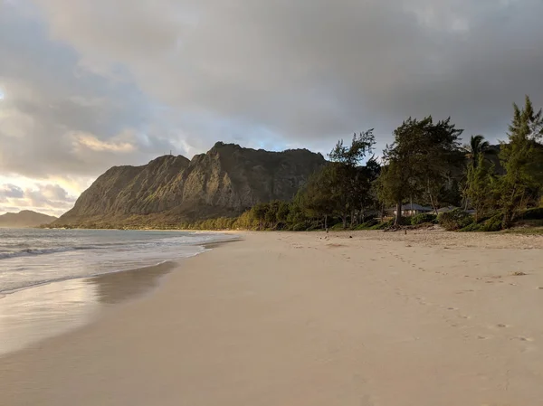 Spiaggia di Sandy Waimanalo all'alba — Foto Stock